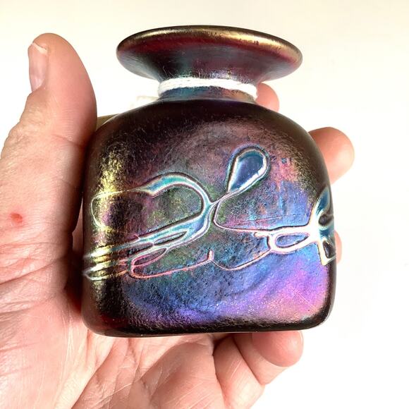 Robert Held Studio Signed Art Glass Vase Purple Swirl Iridescent w/Tag 3” High - Picture 2 of 13